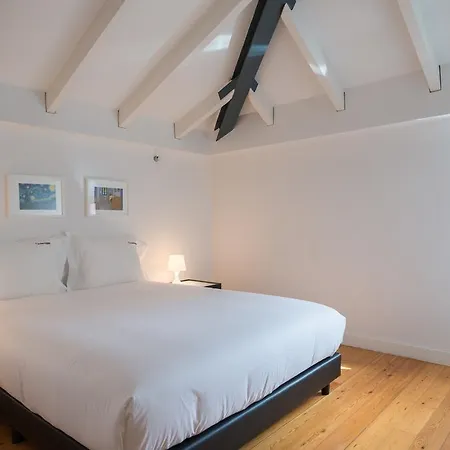 Flh Bairro Alto Balcony Flat * Лісабон