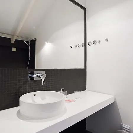 Flh Bairro Alto Balcony Flat 리스본